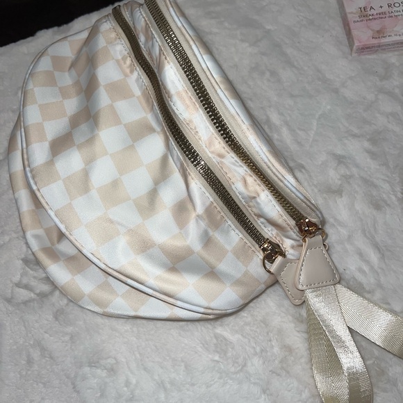 Emmafy Crossbody/ Fanny Pack Checkered Beige Bag - Picture 3 of 5